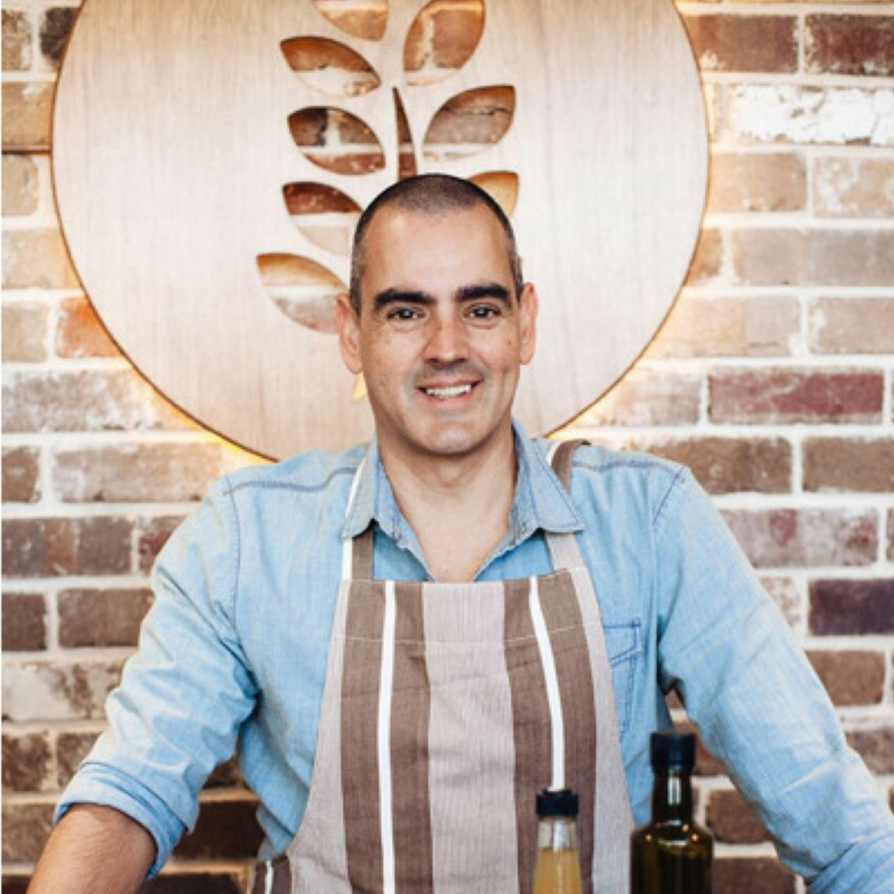 329 - A brave sea change that lead to growing a dream business, with Pauy Medeiros of The Source Bulk Foods