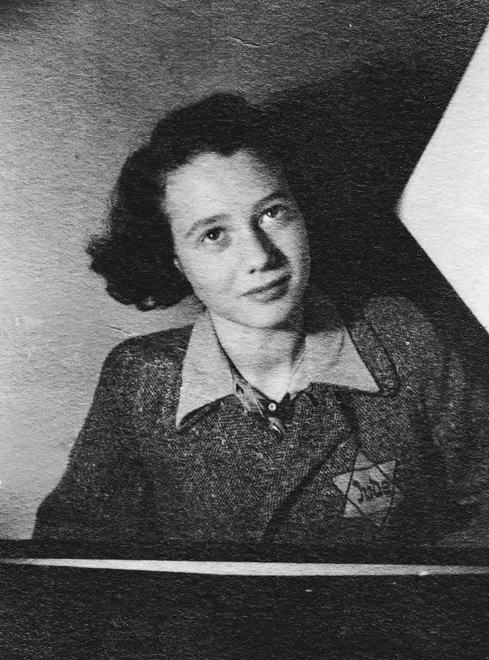 La bibliotecaria de Auschwitz que sobrevivió a cuatro campos de concentración