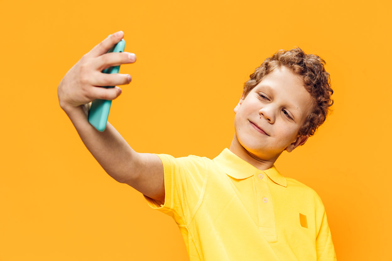 ¡Horror, mi hijo quiere un móvil! Guía para darle a un niño su primer teléfono inteligente