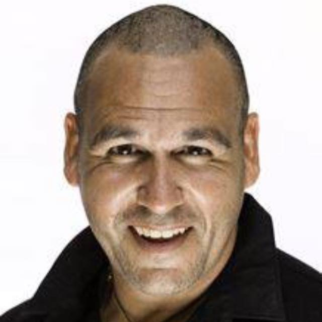 Roses Radio Episode #3 - Justin Geange