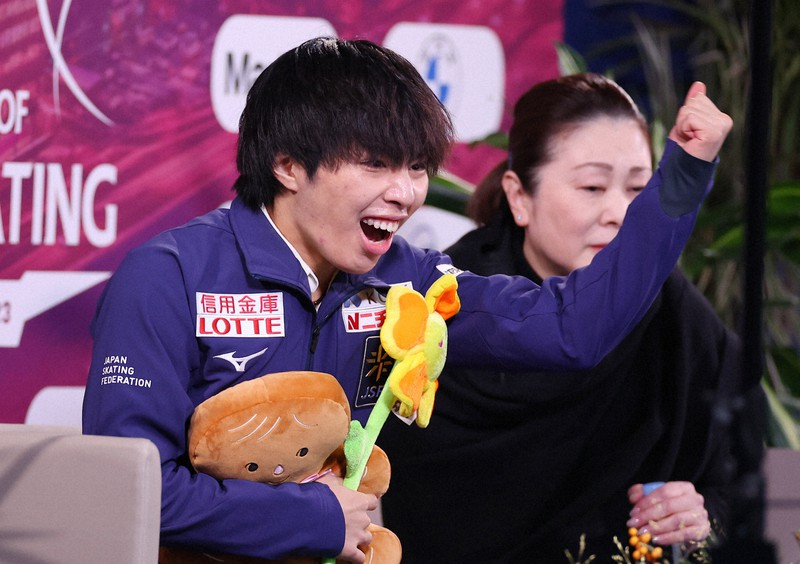 エスポーからお届け② 　男子、三浦佳生が初制覇！女子は坂本花織が連勝！ 11/18（by倉沢記者）