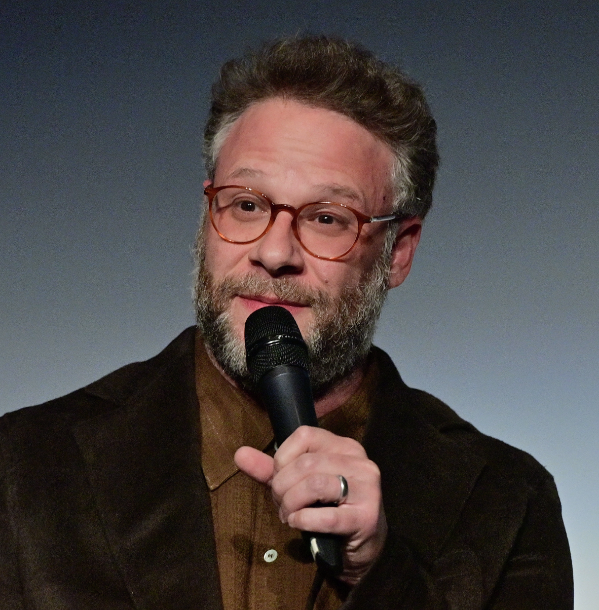 Seth Rogen Reveals Contents of 'Career Ending' Video & Michael Klim Opens Up About Rare Disorder Diagnosis
