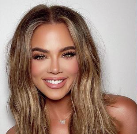 Khloe Kardashian Fesses Up To Every Cosmetic Procedure She's Had Done & Did Lady Gaga Get Ditched At The Bezos Wedding?