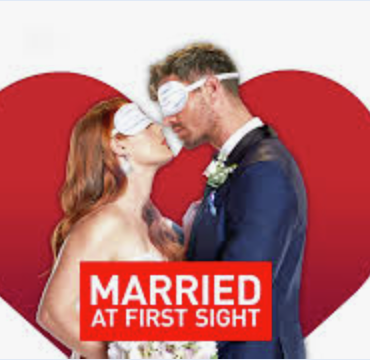 Which MAFS Star Is Getting SUED For Defamation & Benson Boone's Raunchy Tour Detail episode artwork