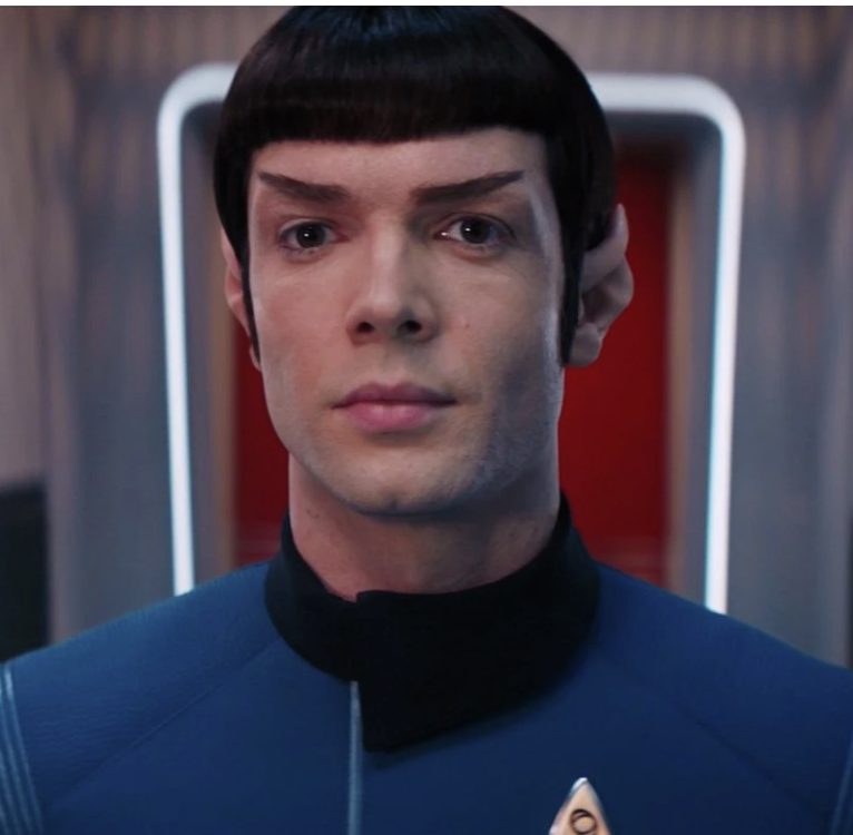 When Spock Met Spock! Ethan Peck Reveals Story Behind Friendship With Zachary Quinto episode artwork