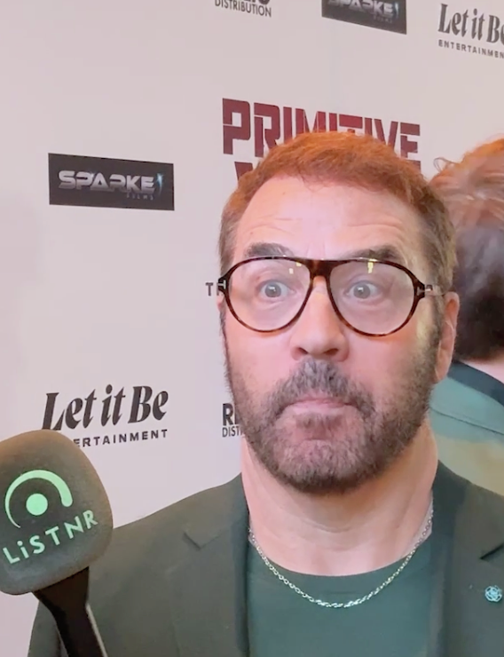 Jeremy Piven Reveals Which Aussie City He Wants To Get Naked In! episode artwork