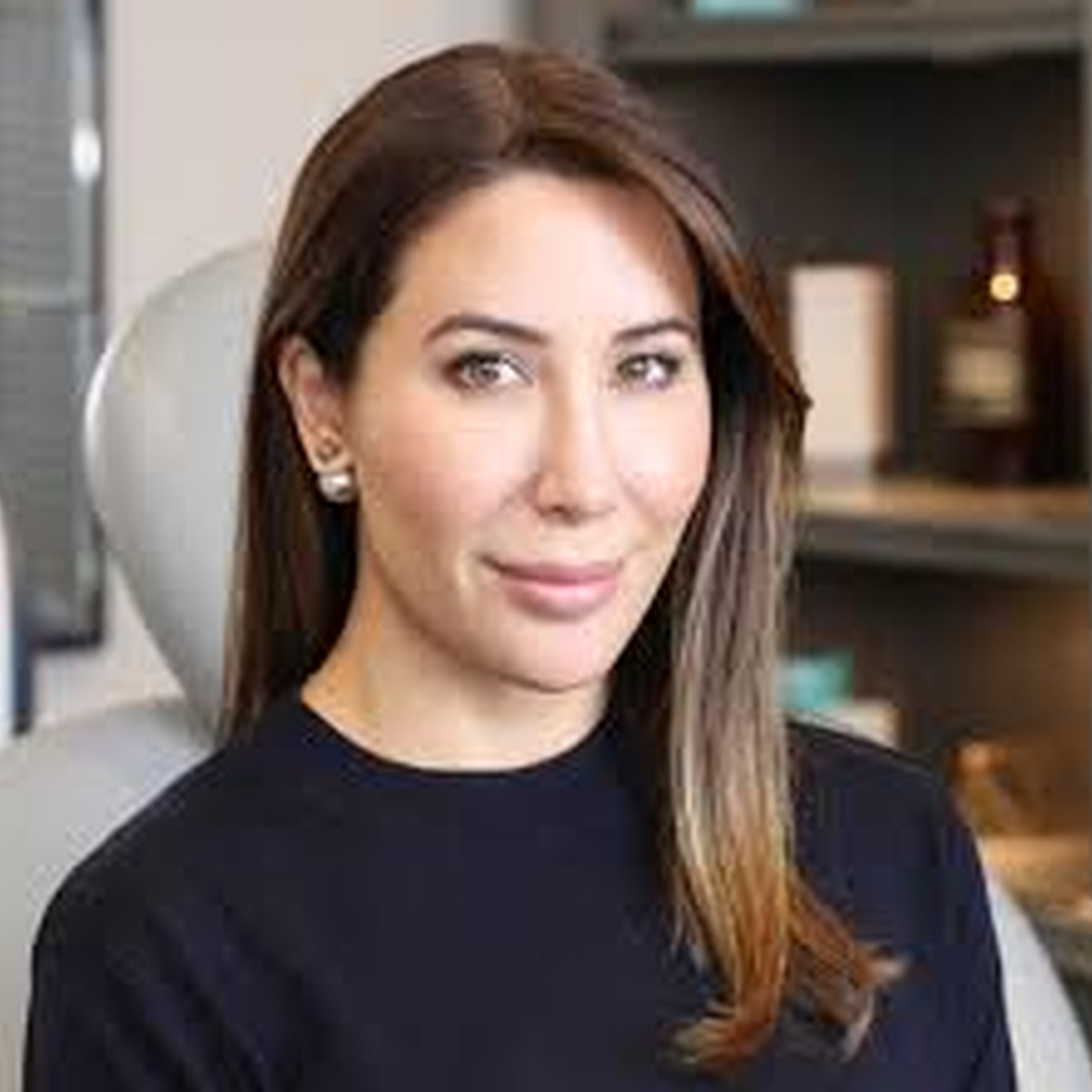 Re-Educating Clients in the Beauty Industry - Lisa Goodman, Founder of GoodSkin Clinics episode artwork