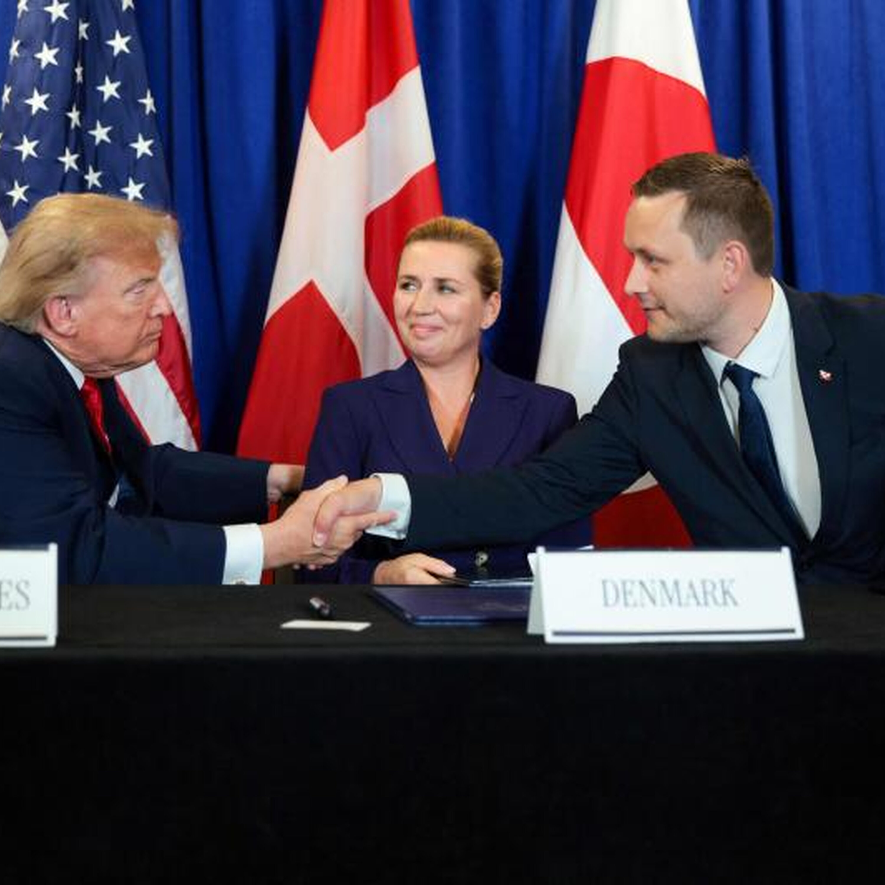 Mettes 'fist bump'-moment