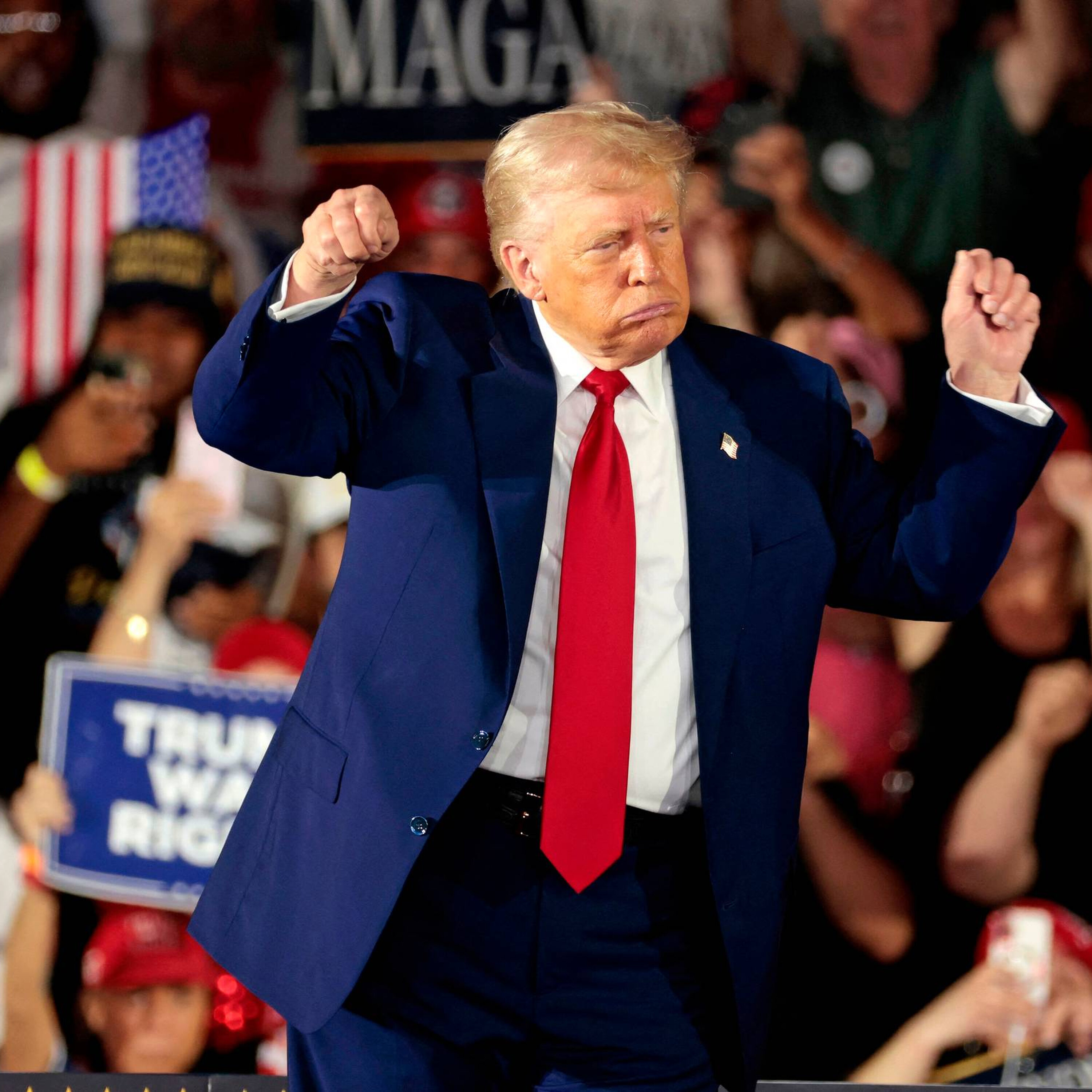 Trumps popularitet styrtdykker