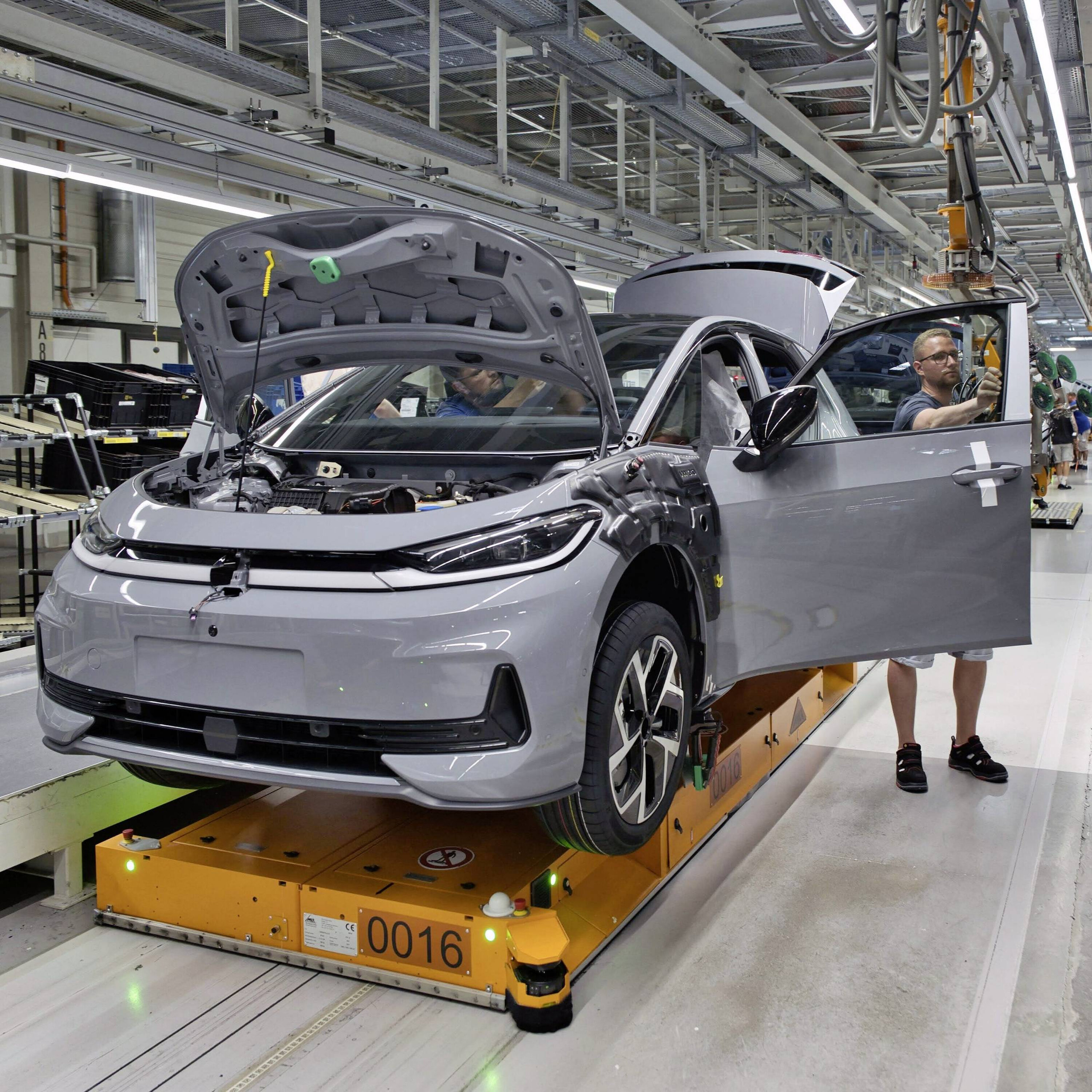 Krisen tvinger VW til drastisk plan: Kendte modeller kan forsvinde