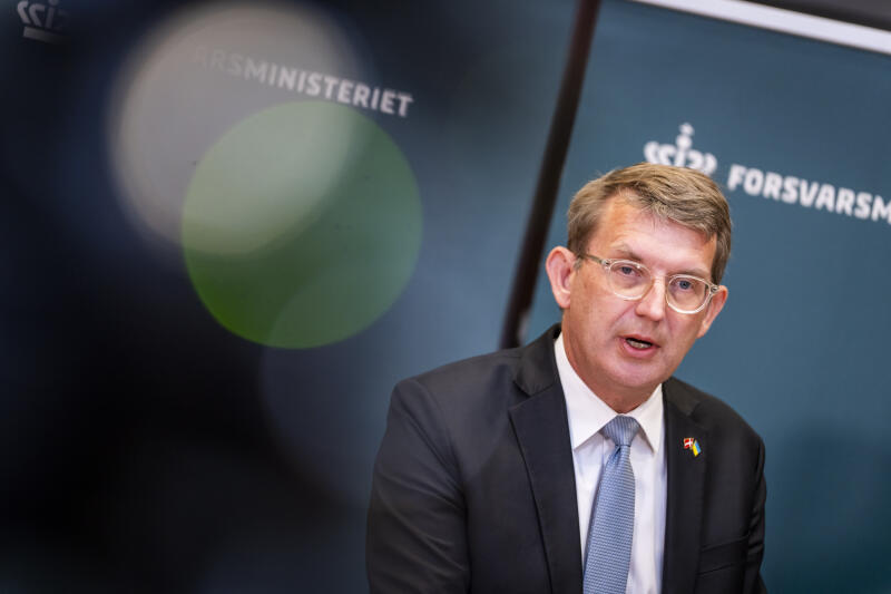 Regeringen har ikke længere bukser på