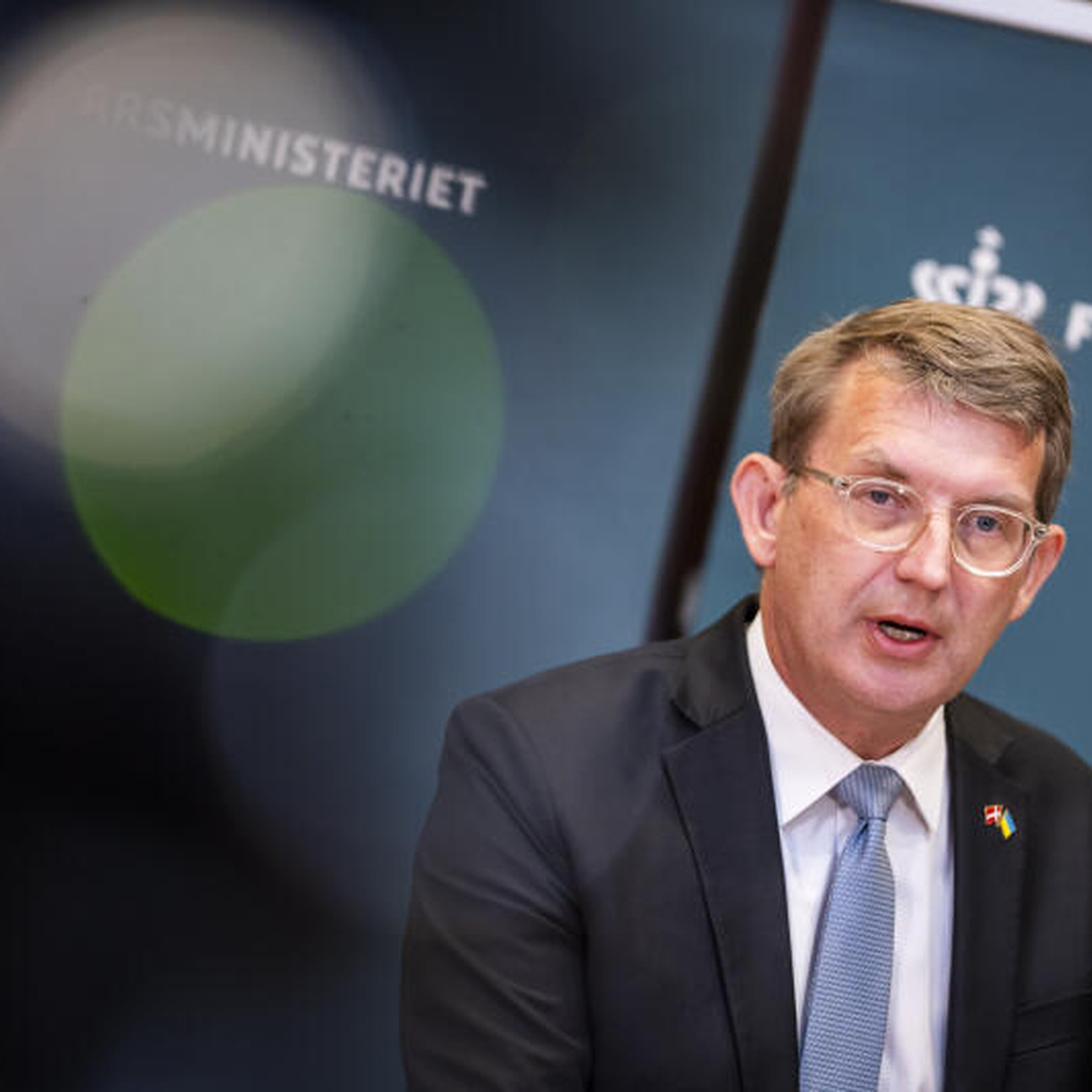 Regeringen har ikke længere bukser på Regeringen har ikke længere bukser på