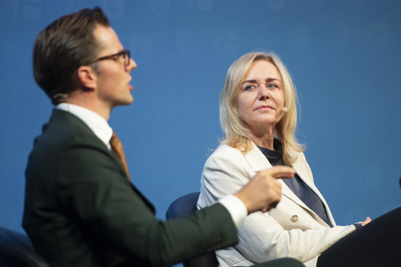 Sådan føltes det, da Vanopslagh mansplainede Mona Juul – med formand for Det Konservative Folkeparti Mona Juul