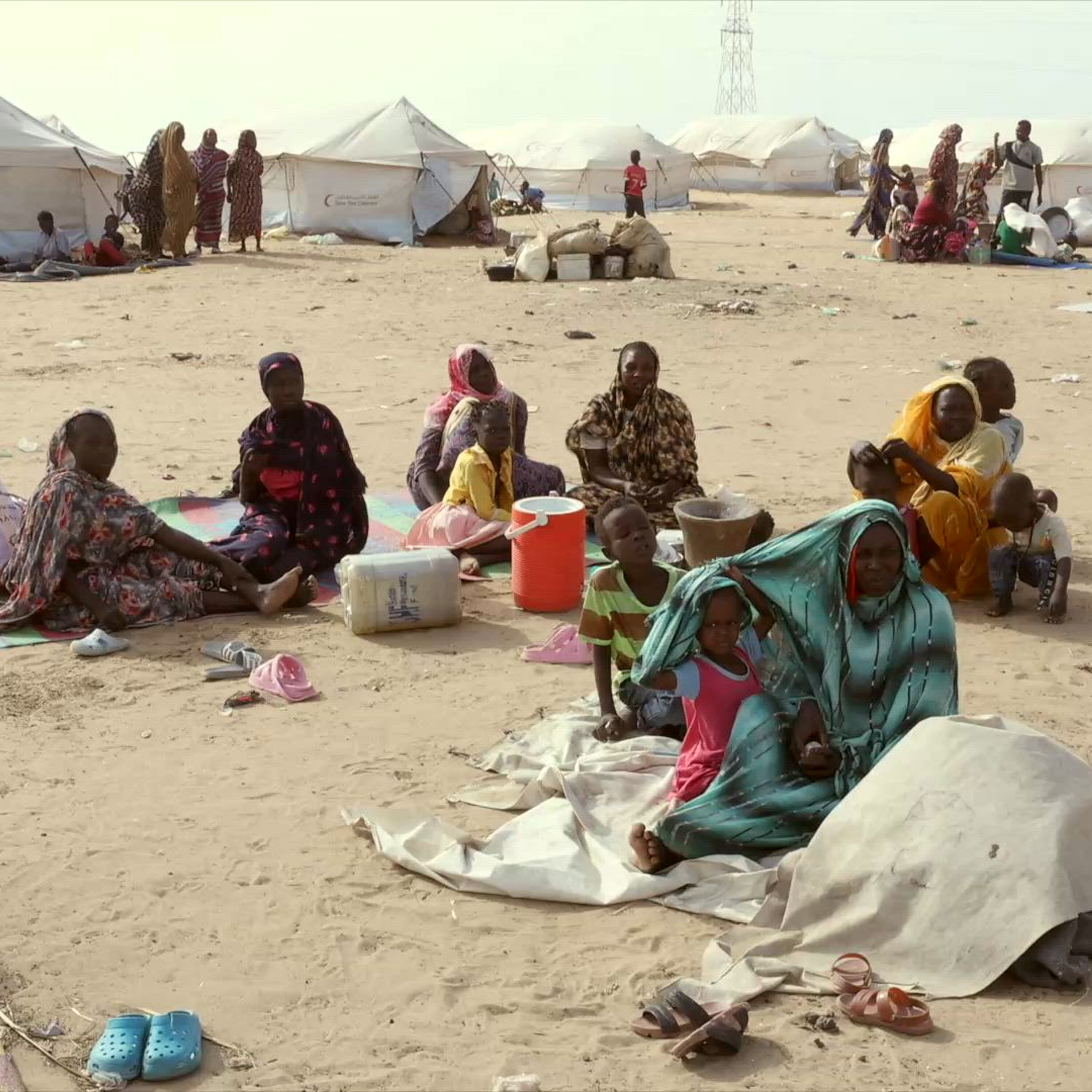 Nytter det overhovedet noget, når medier dækker katastrofer som den i Sudan?