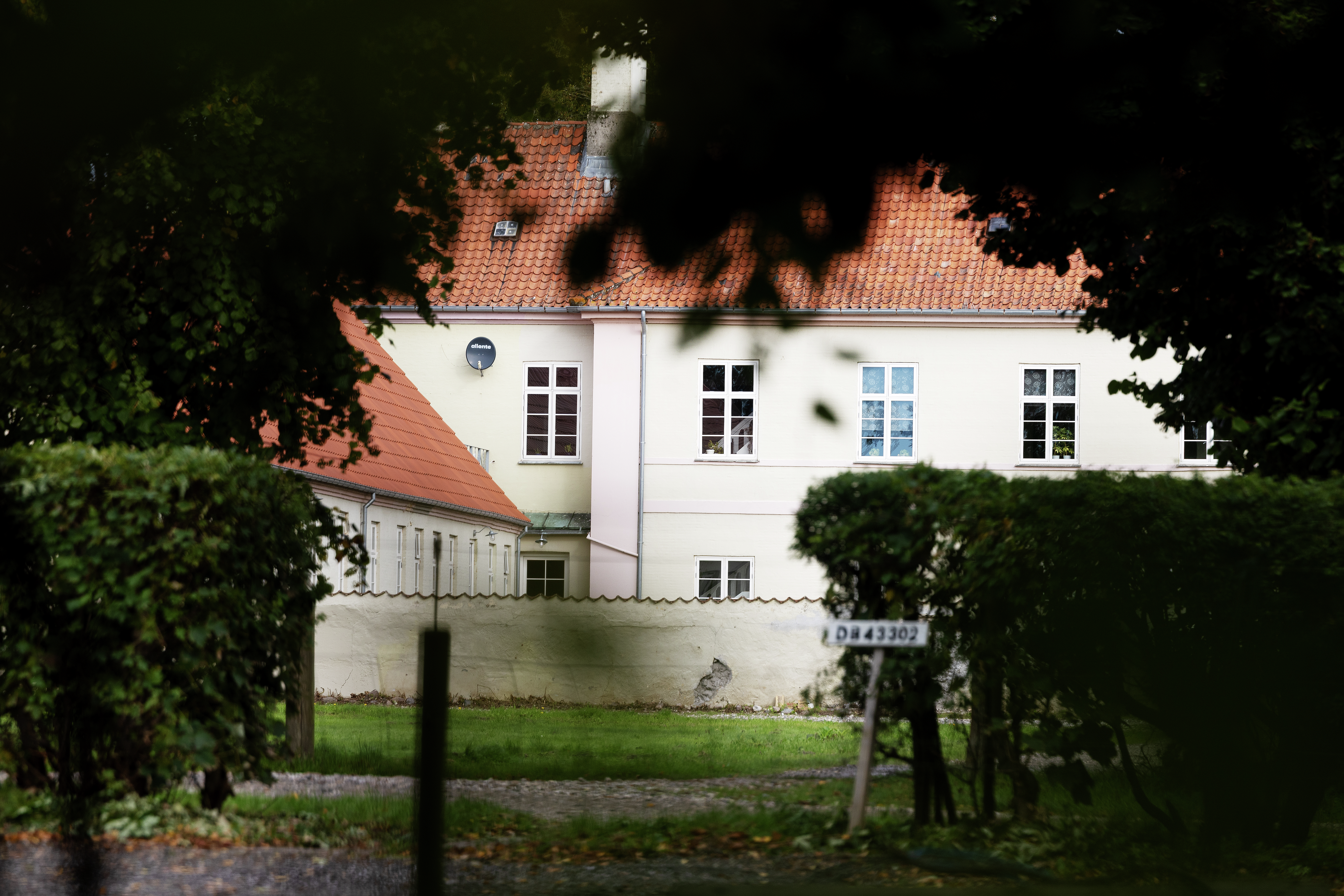 Det er blevet kaldt en sekt. Og på en sydsjællandsk højskole spøger Tvind stadig