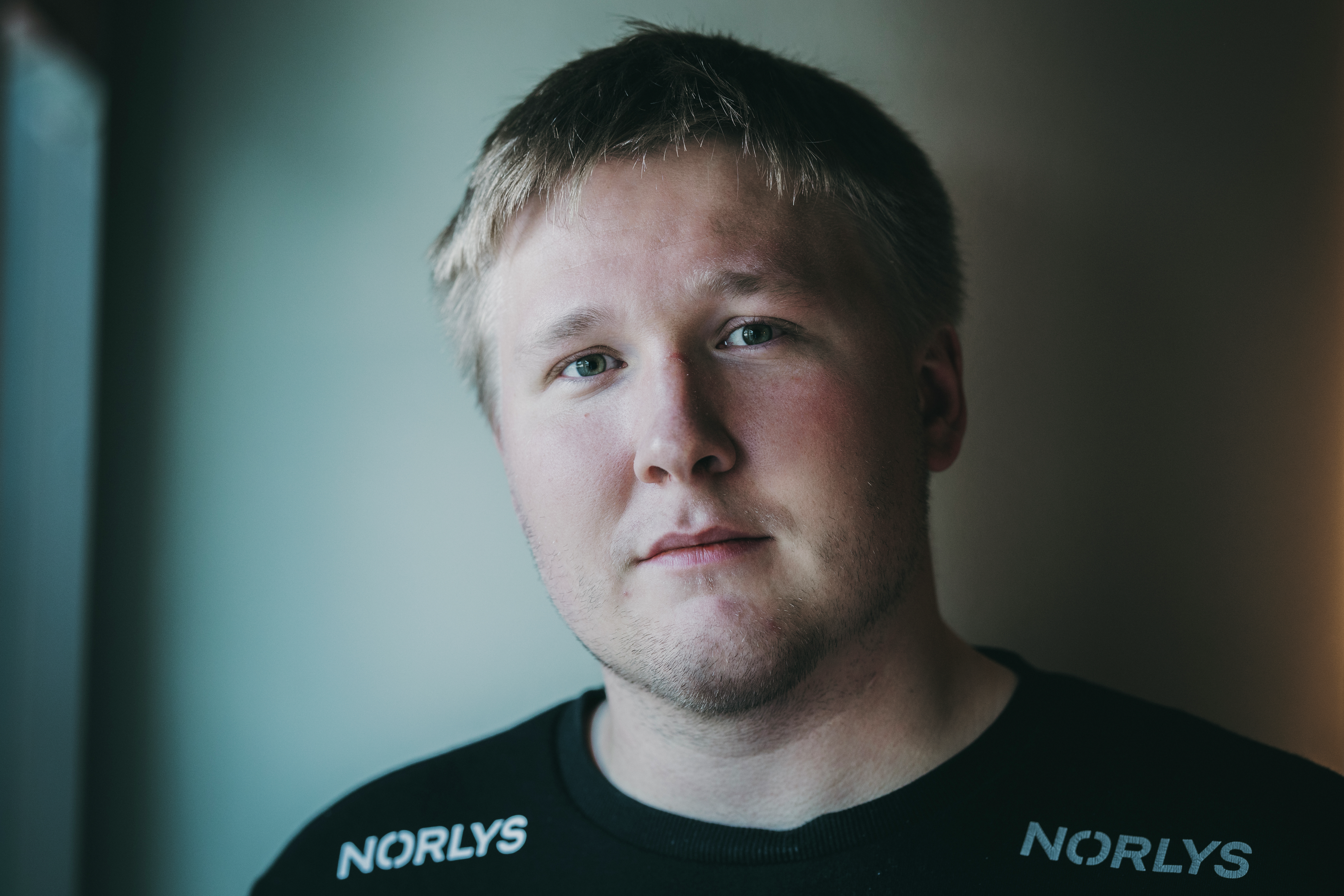 Emil Nielsen åbner op om panikangst episode artwork