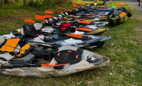The kayaks helping vets return home. Plus, a deadline for PACT Act's hard-won benefits