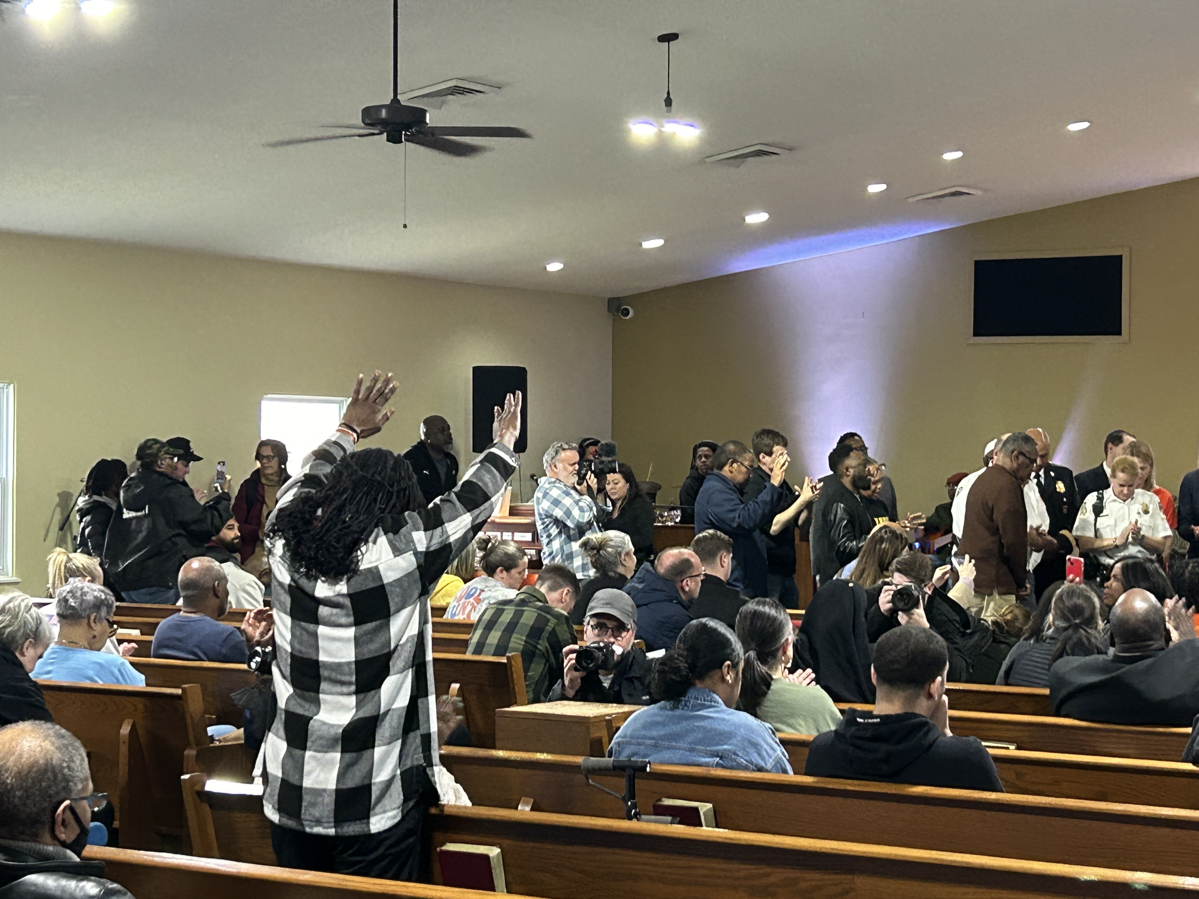 'God be the bridge': Turner Station comes together for prayer in Baltimore