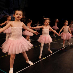 Single dad gets ban from his daughter's ballet room overturned