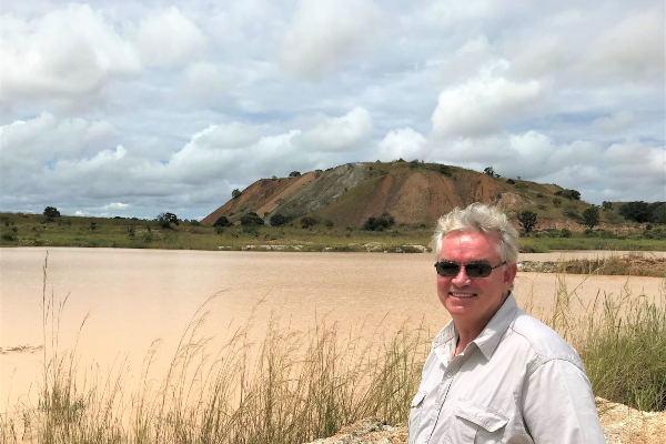 Bulls N’ Bears – AVZ Minerals (Managing Director interview – Lithium in the DRC)