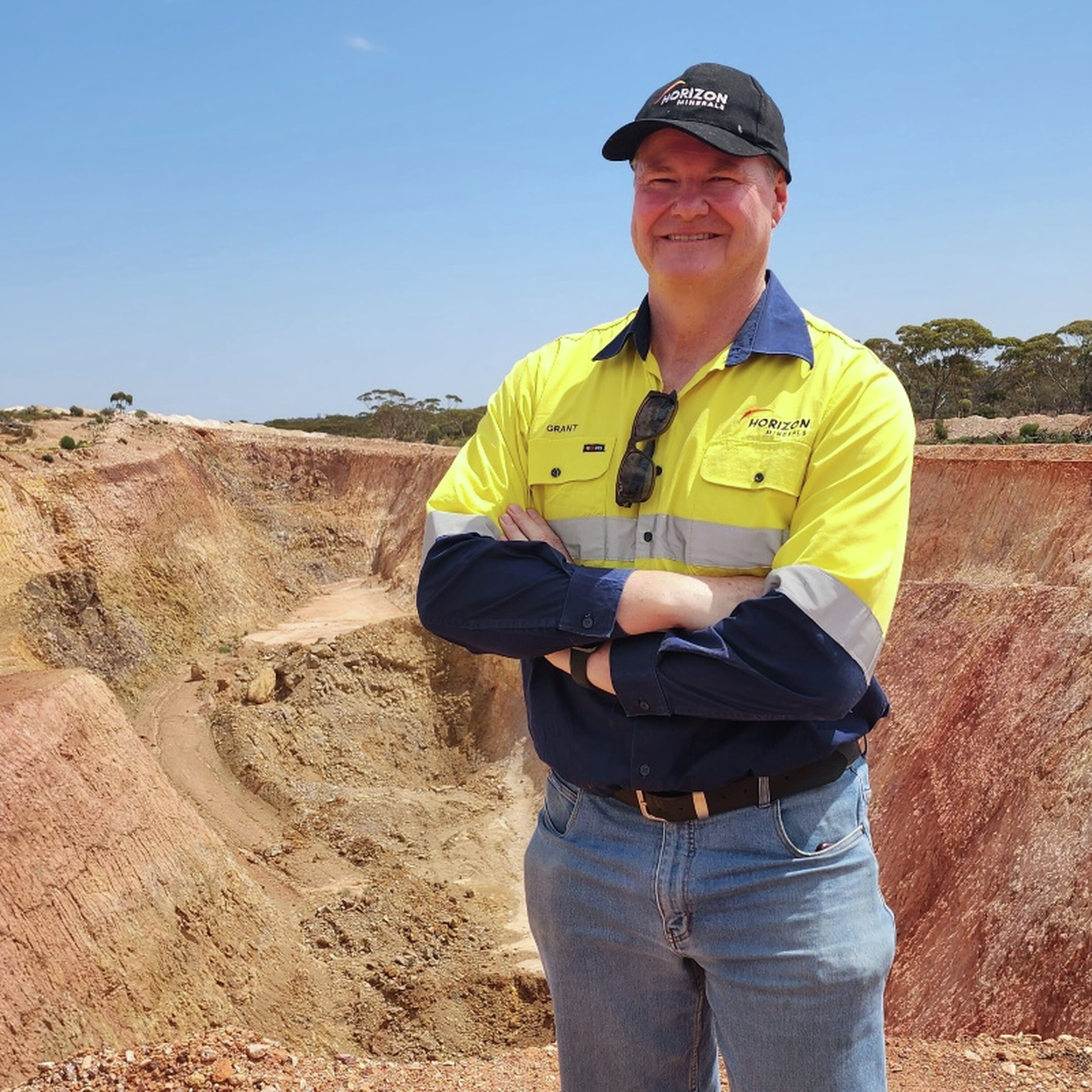 Horizon Minerals: It’s game on with a $175m cap raise, 100k gold oz’s a year and … a lazy billion in free cash episode artwork