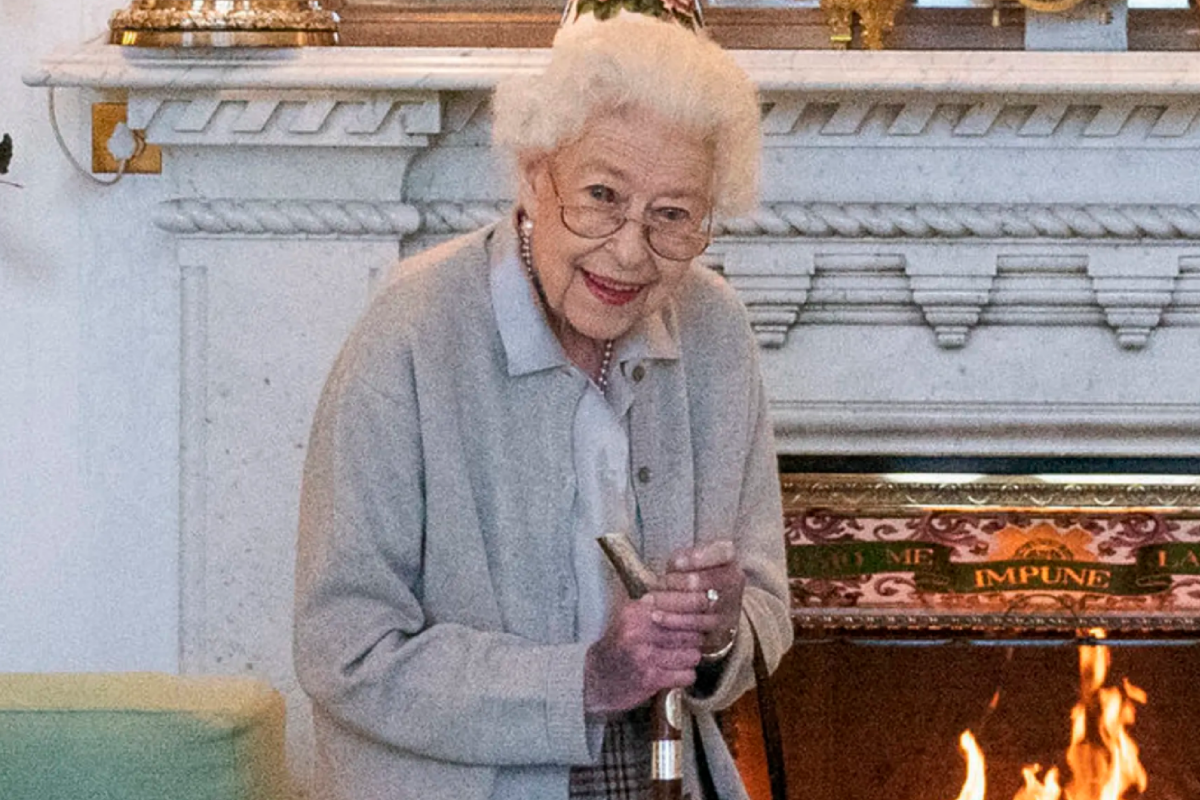 Queen Elizabeth II under medical supervision, doctors 'concerned for her health'