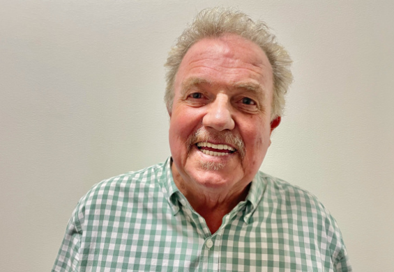 Calling back seniors into the workplace