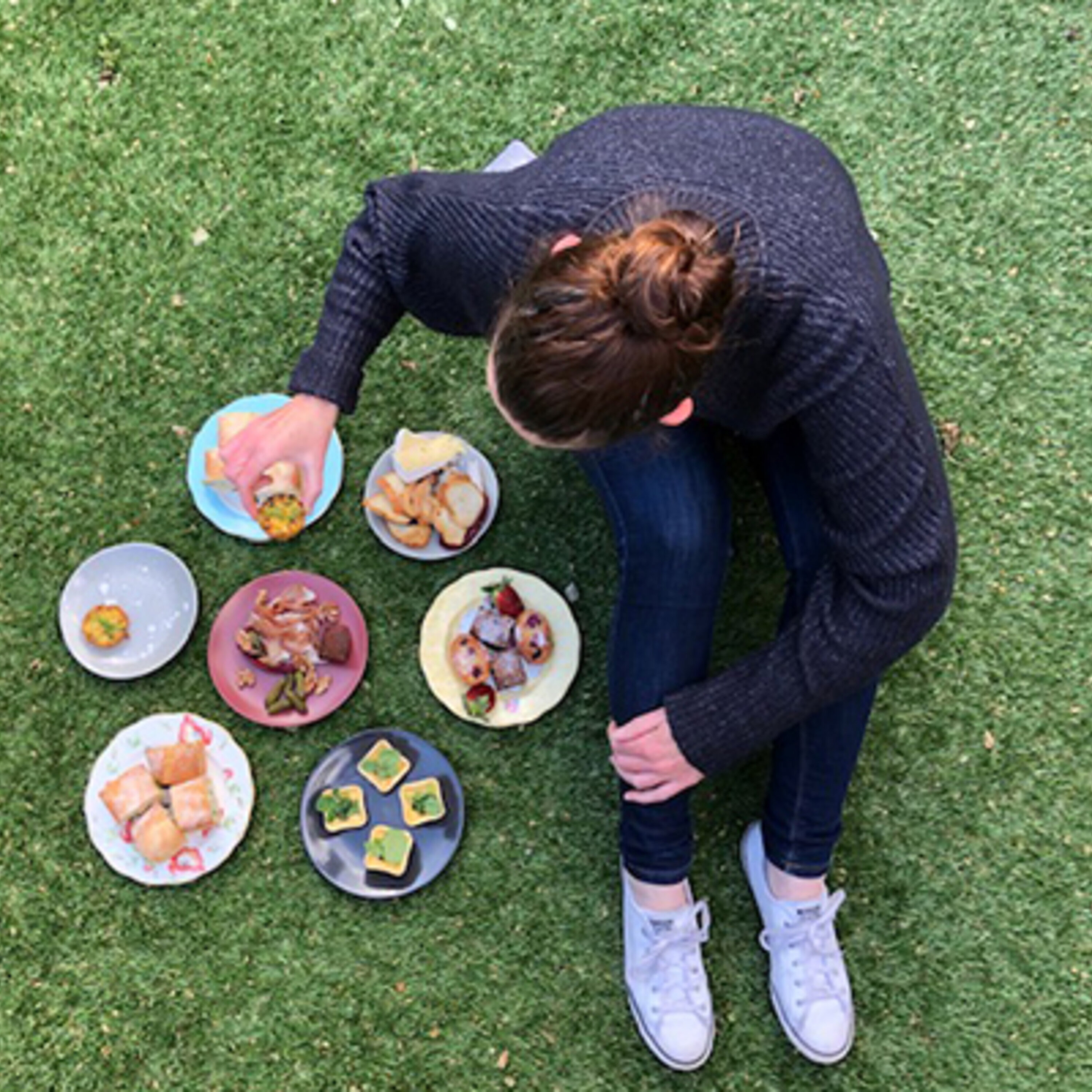 Kate reviews: Melbourne's best picnic options episode artwork