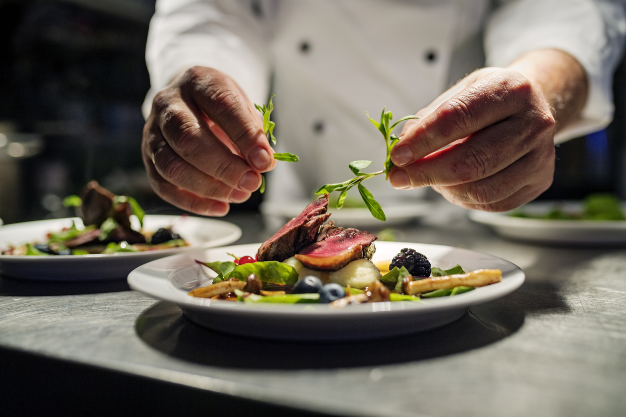 Hospitality giant Mantle welcomes dining deals to drawn in Brisbanites to the CBD