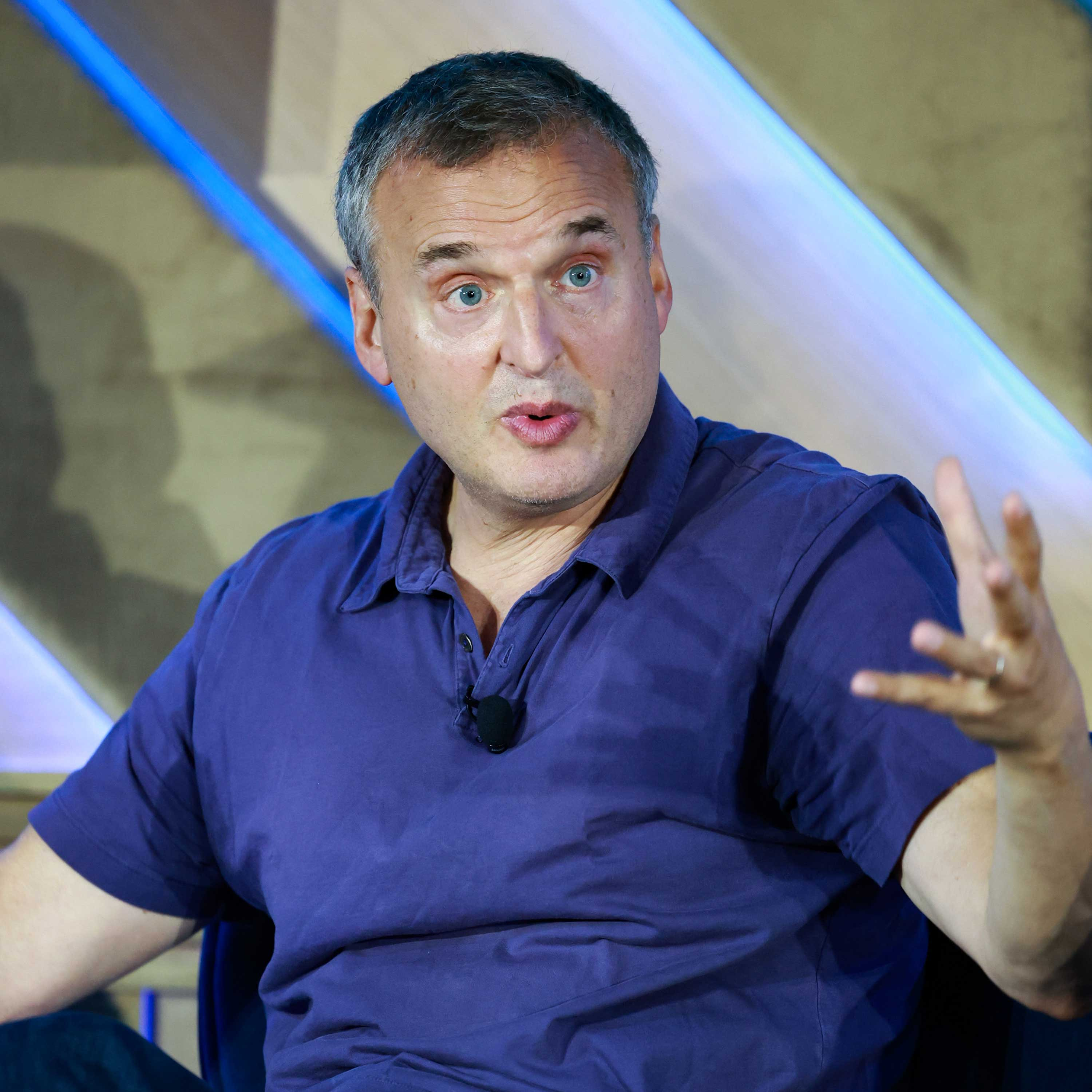 Ross and Russel speak with Netflix star Phil Rosenthal!