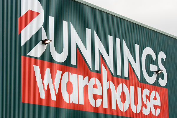 Bunnings to fork out half a million dollars in gift cards after bungled police offer