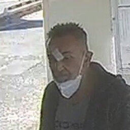 CSI Melbourne: Search for sex attacker who assaulted a man at a train station