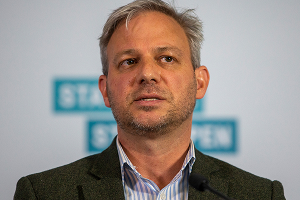 Chief Health Officer Brett Sutton talks COVID-19 vaccines with Ross and Russel