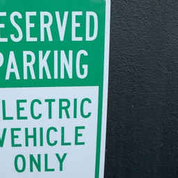 Australians are failing to take up electric cars
