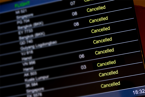 Former WHO epidemiologist calls for Australia to shut its borders immediately