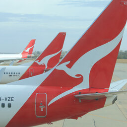 Qantas asks senior executives to work as ground handlers