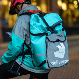 Transport Workers Union rips into Deliveroo after it suddenly withdrew from Australia