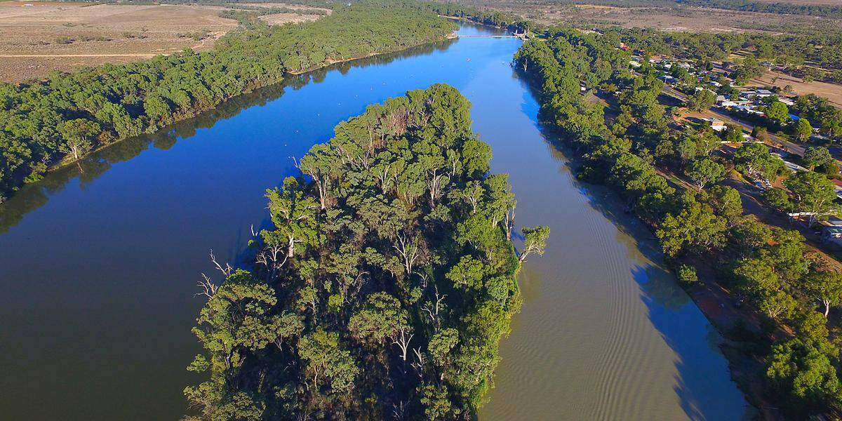 Farmers reiterate their opposition to water buybacks on the Murray Darling Basin episode artwork