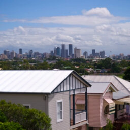 Brisbane's auction market 'ferocious' as hopeful buyers look to buy in