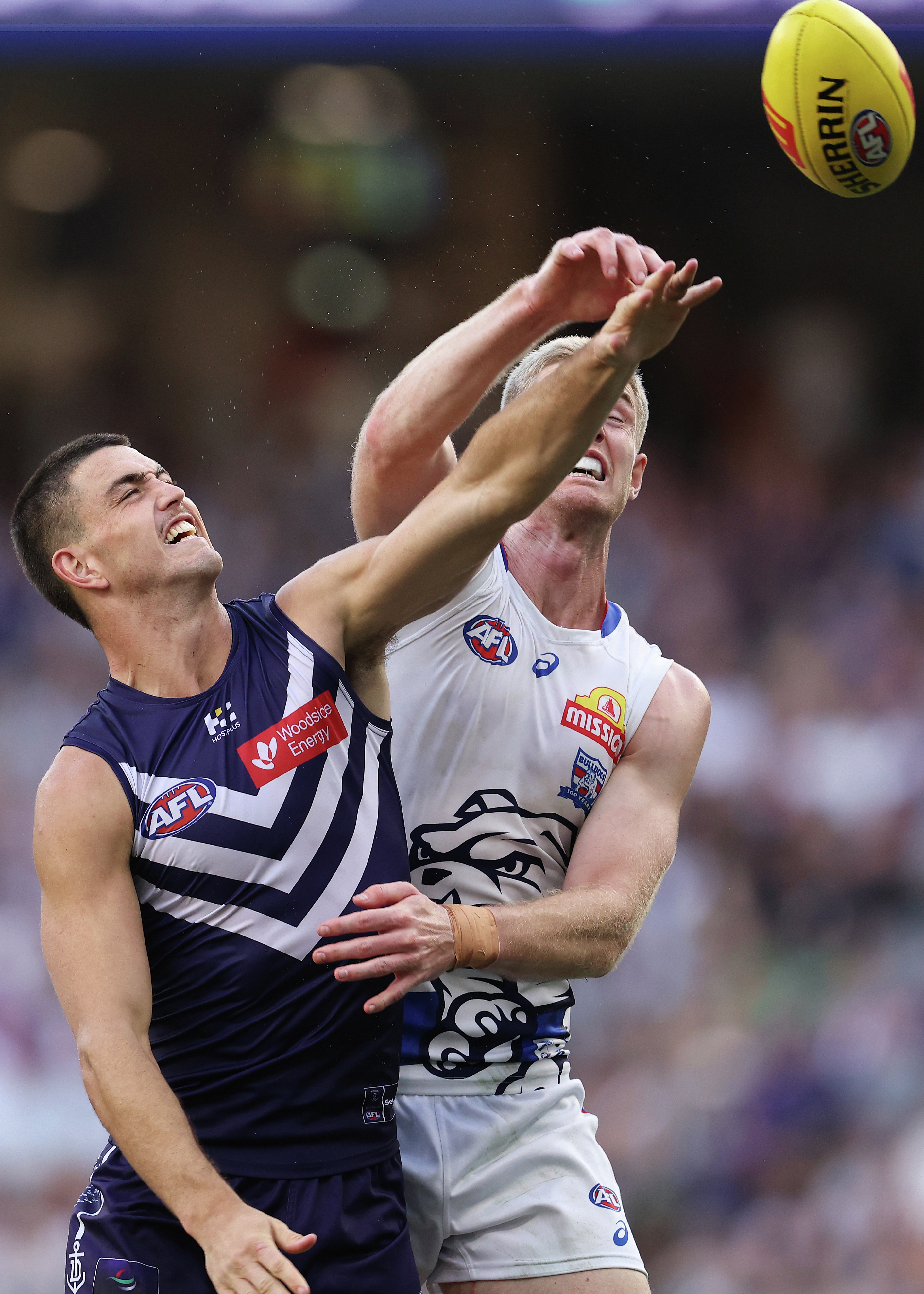 Pat Voss explains why he ran off and celebrated away from the team after the Murphy Reid goal