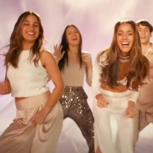 Mafe Martínez, la artista peruana que bailó con Tini en uno de sus más conocidos  videoclips