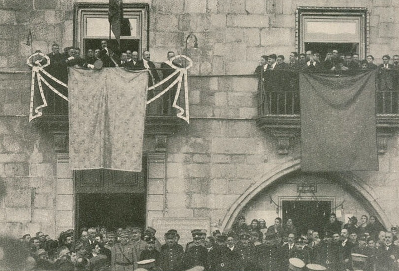 Quando a monarquia foi restaurada por 25 dias (Monarquia do Norte, Janeiro de 1919)
