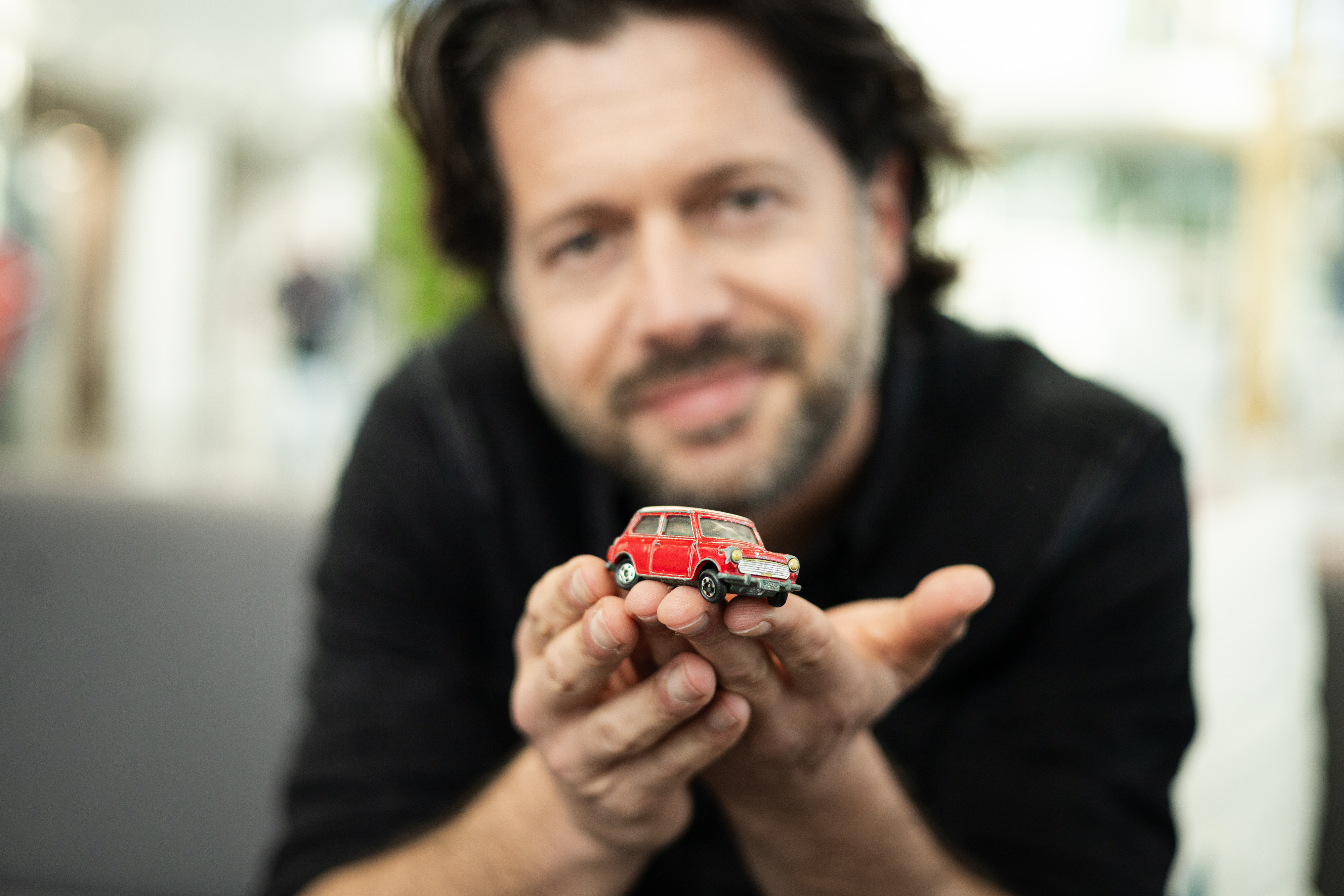 Afonso Pimentel: “Os homens da nossa geração são mais angustiados, são os primeiros com o peso às costas de sermos um grande pai, um grande marido, um grande amante e um grande amigo, tudo na mesma pessoa”