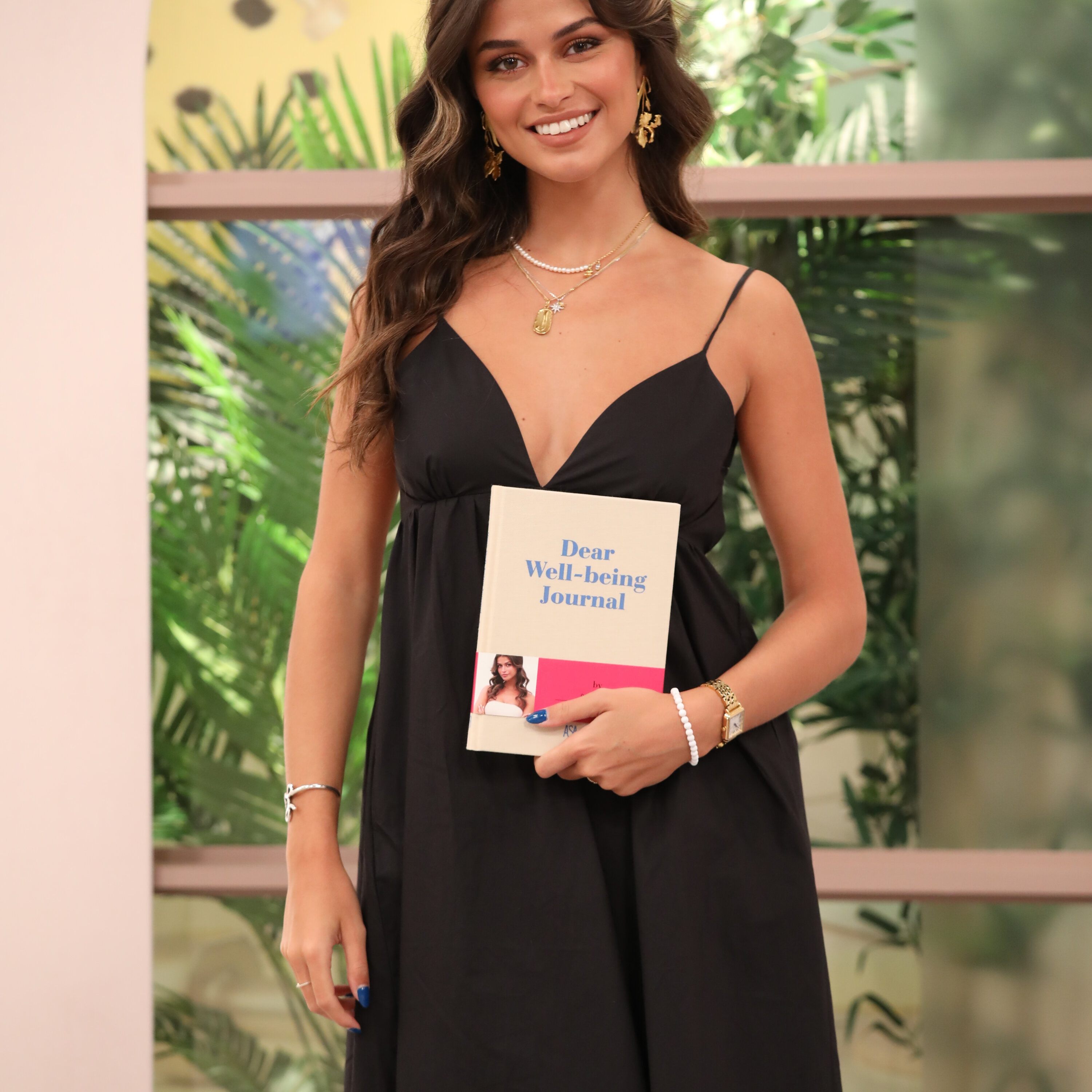 Luisinha Oliveira: “Comecei a tocar piano com a minha avó, é uma memória que nunca vai sair nem de mim, nem do meu coração”