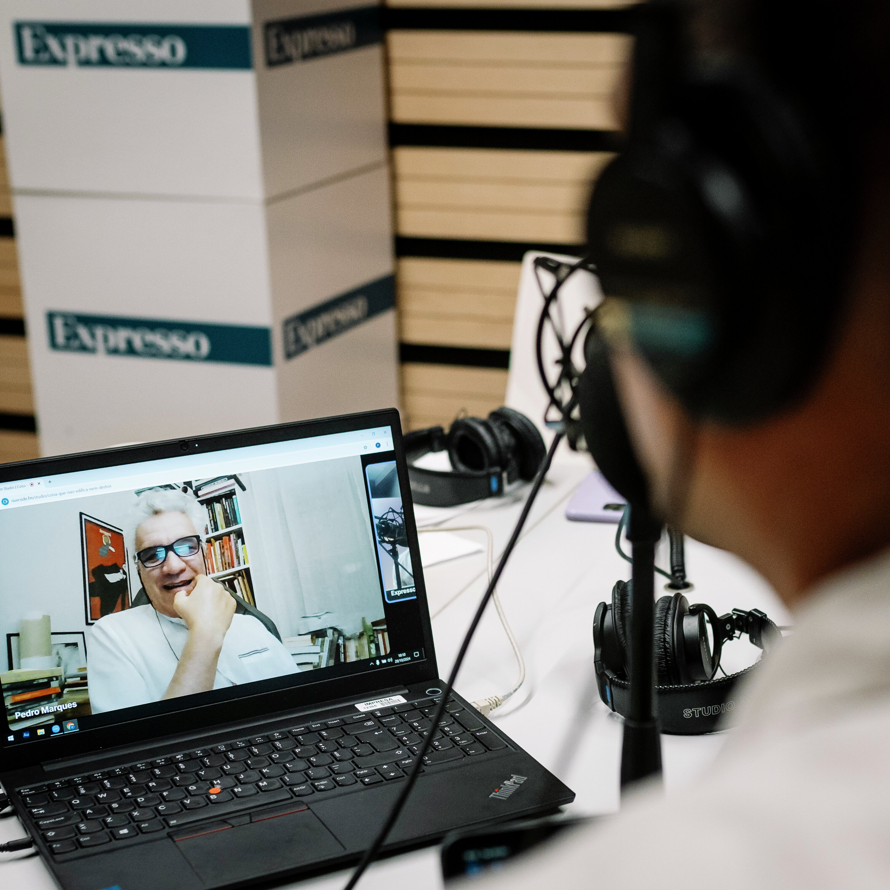 Coisa Que Não Edifica Nem Destrói