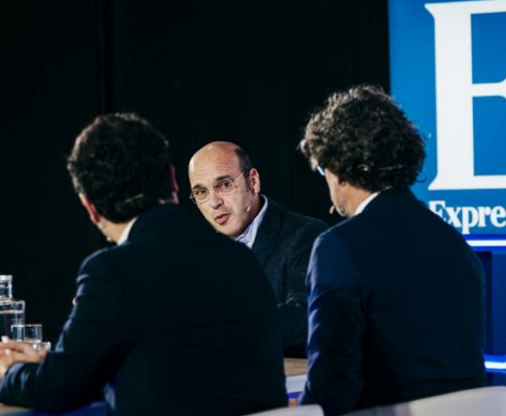 Episódio especial ao vivo com Pedro Siza Vieira: “Não é possível pagar salários europeus quando as empresas cobram preços de terceiro mundo”