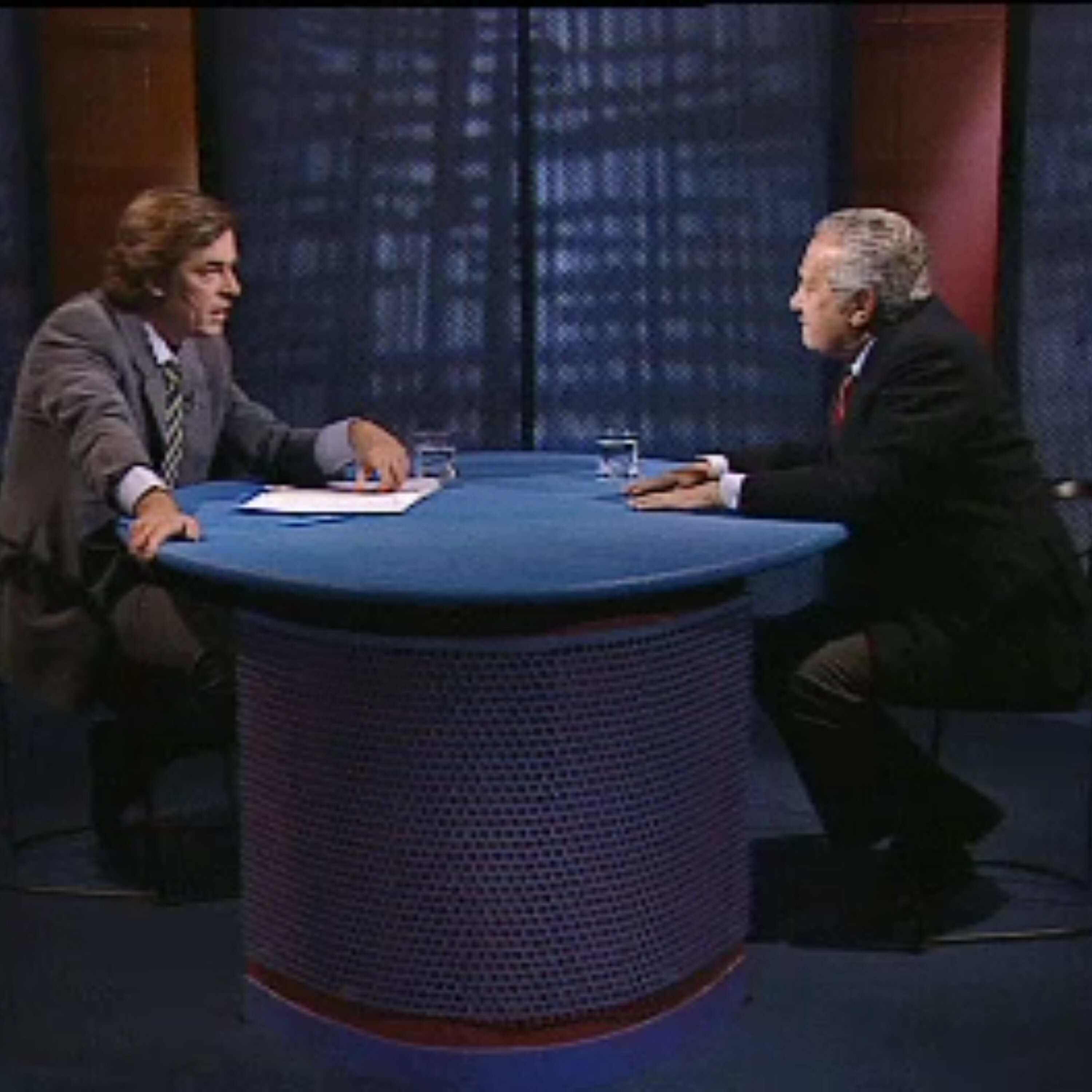 Miguel Sousa Tavares entrevista Mário Soares, em 1994: “A minha única arma tem sido sempre a caneta”. Revisite o primeiro dos ‘20 Anos, 20 Nomes’ da SIC