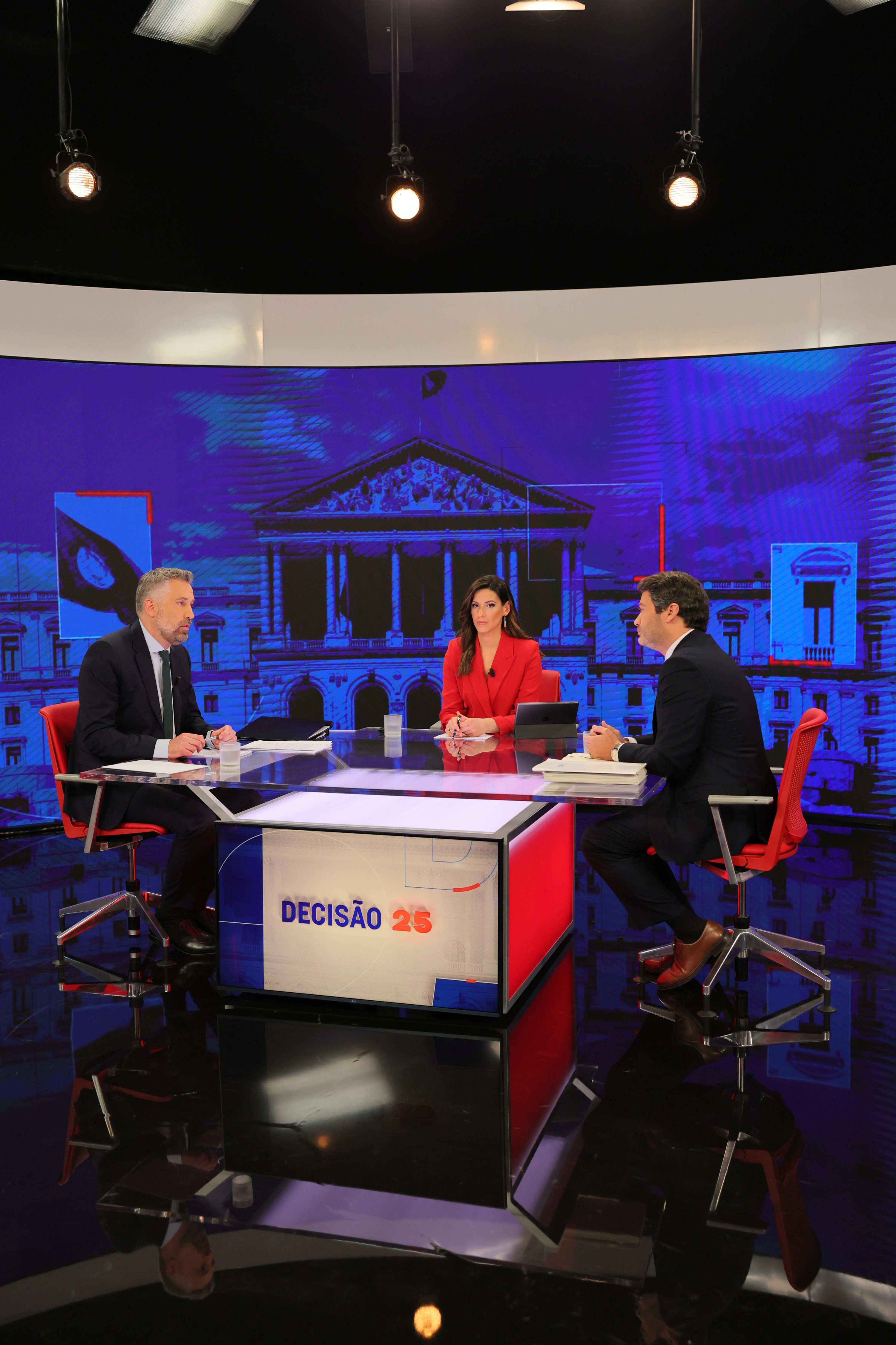 Pedro Nuno Santos (PS) vs André Ventura (Chega)