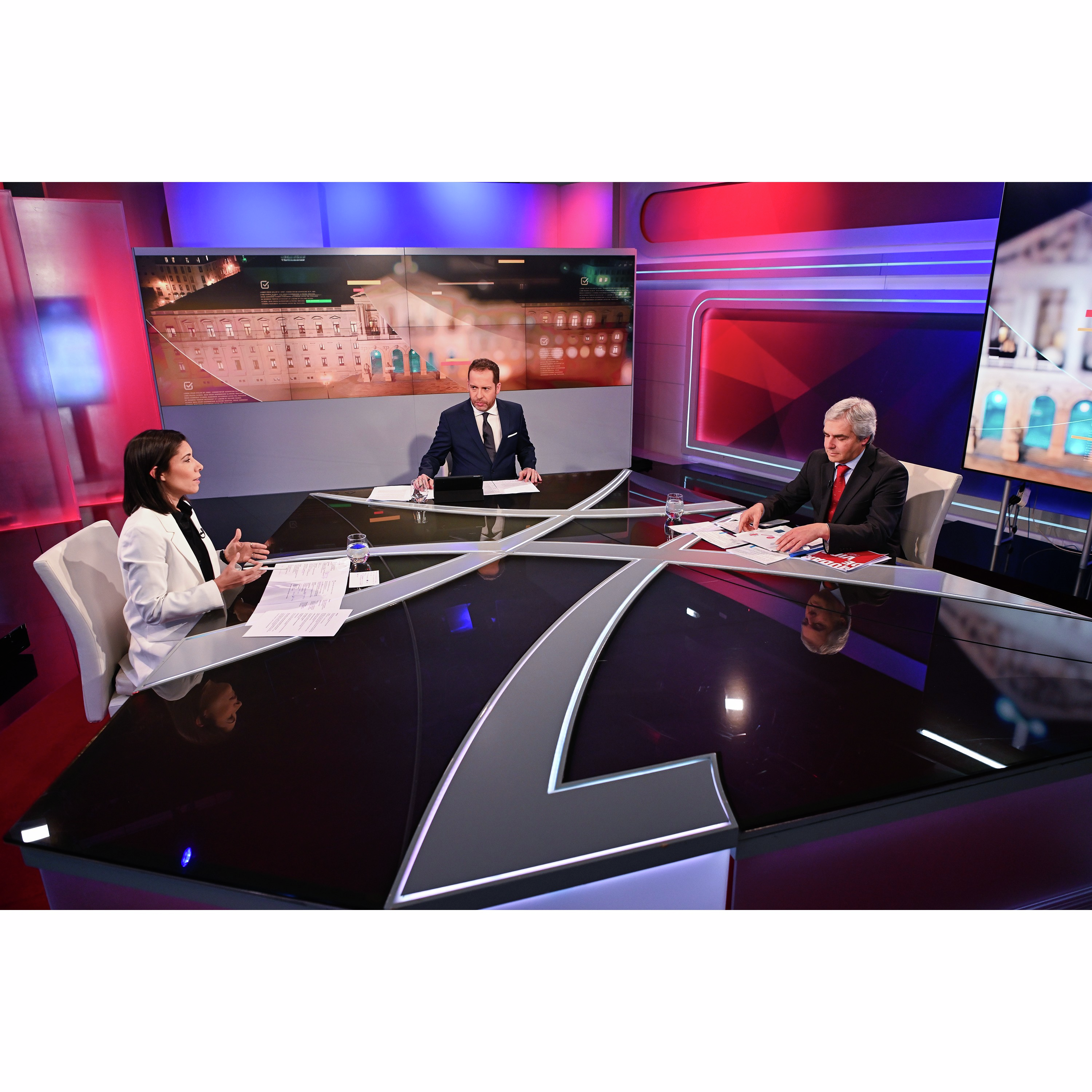 Joana Mortágua (BE) vs Nuno Melo (AD) 