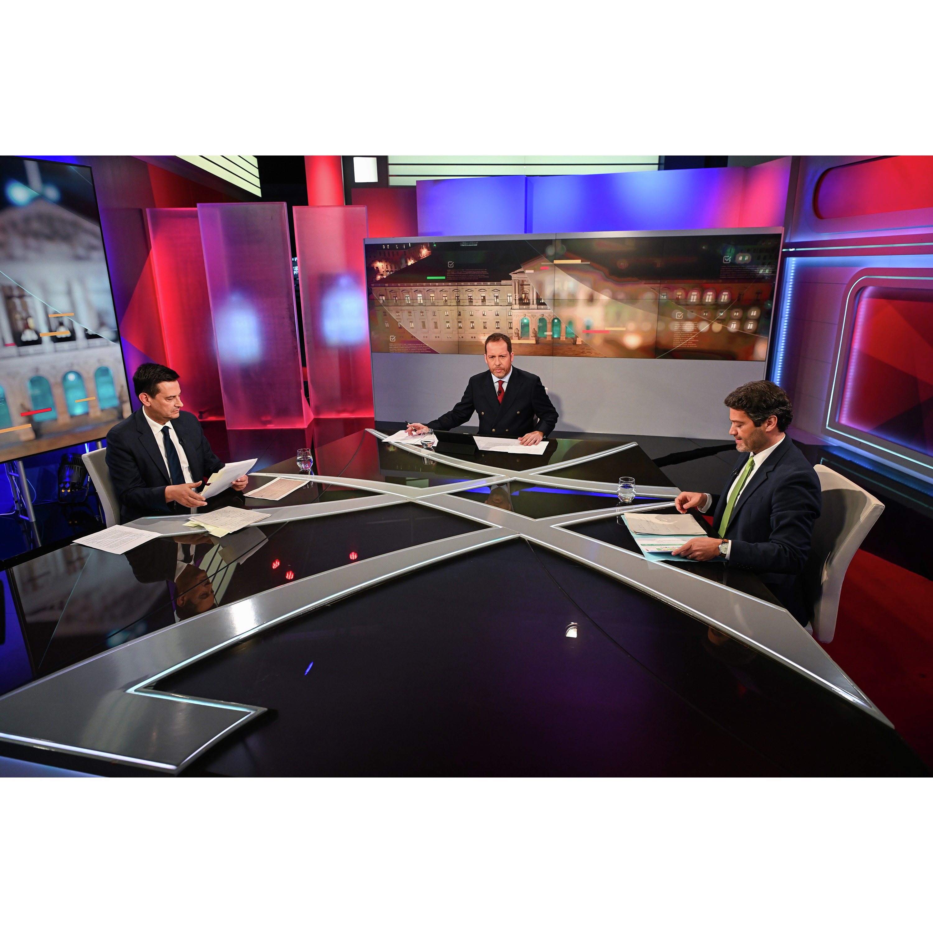 Rui Rocha (IL) vs André Ventura (Chega)